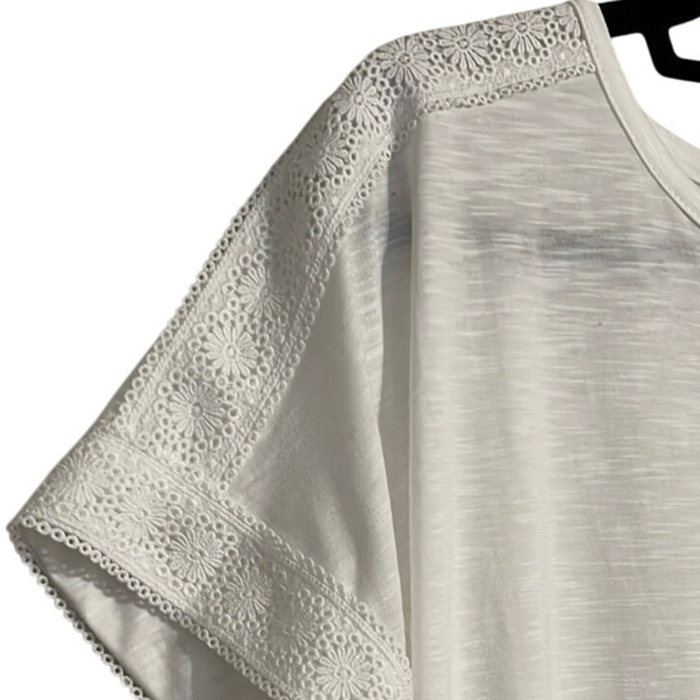 NWT Classic‎ White Tee Floral Trim Embellished Short Sleeves Jones New York - Picture 5 of 9